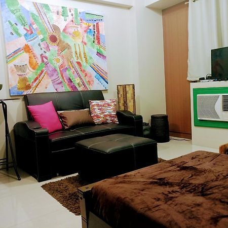 One Palm Tree Villas By Mary Manila Esterno foto