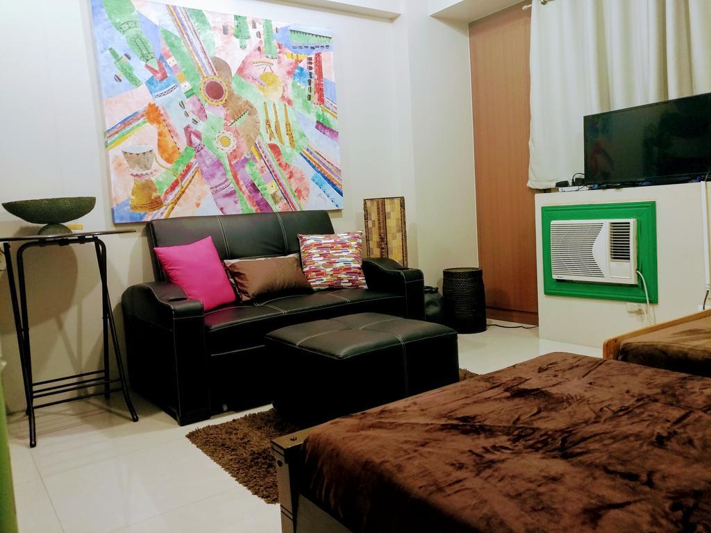 One Palm Tree Villas By Mary Manila Esterno foto